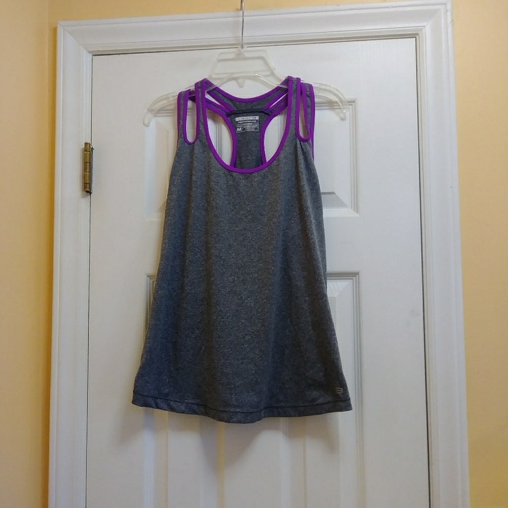 Layer 8 Performance Tank Top Size Medium Qwick Dry